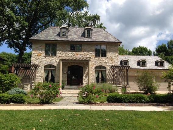 864 E Birch Ave, Whitefish Bay, WI 53217