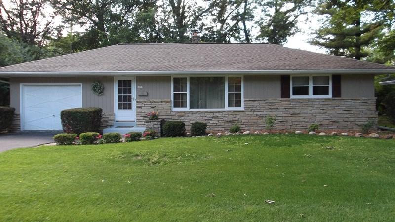 5937 N Sidney Pl, Glendale, WI 53209