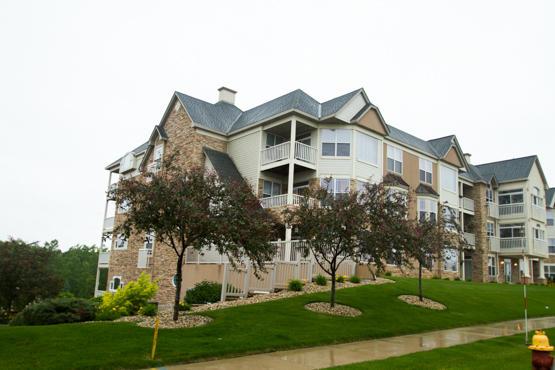 6995 S Riverwood Blvd. #302, Franklin, WI 53132