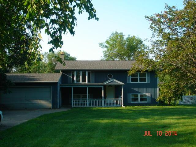 N5780 Lakeview Ct, Onalaska, WI 54650