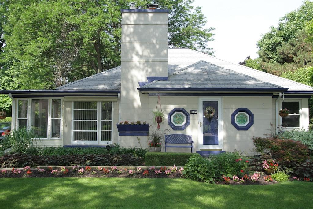 4085 N 110th St., Wauwatosa, WI 53222