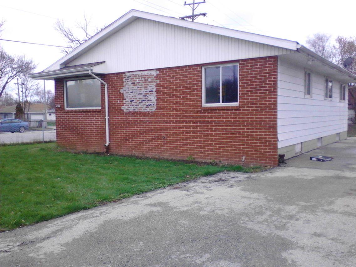 5194 N 64th St, Milwaukee, WI 53218