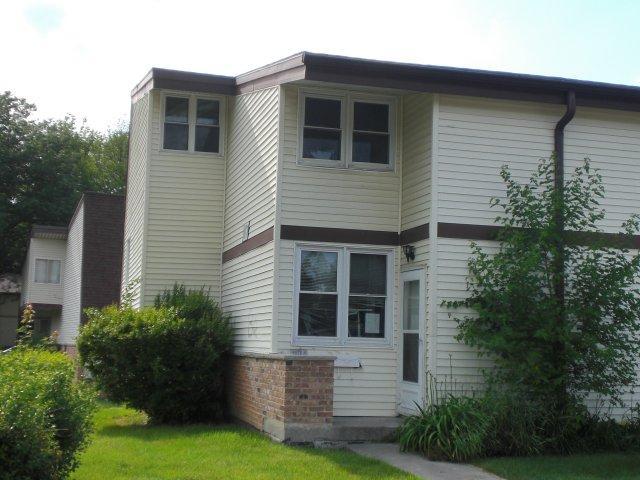 8878 N 95th St #H, Milwaukee, WI 53224