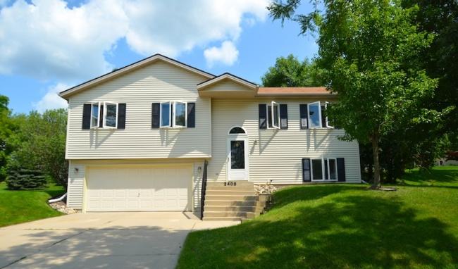 2408 Brentwood, Waukesha, WI 53188