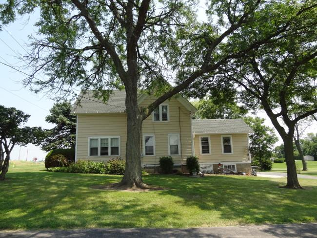 19411 Washington Ave, Yorkville, WI 53182