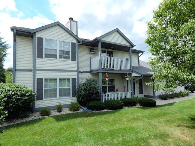 813 Rockingham Ct #UNIT# C, West Bend, WI 53090