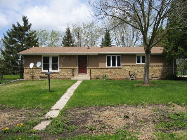 915 51st Dr., Yorkville, WI 53182