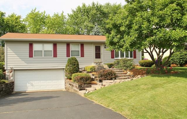 8050 Gina Dr, Mount Pleasant, WI 53406