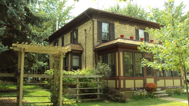 265 W Chestnut St., Burlington, WI 53105