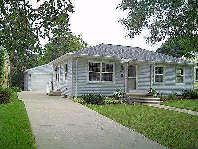 707 Illinois St, Racine, WI 53405