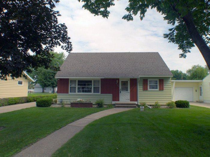 4021 Riverview Dr, La Crosse, WI 54601