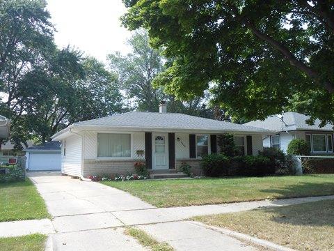 5869 N 78th St, Milwaukee, WI 53218
