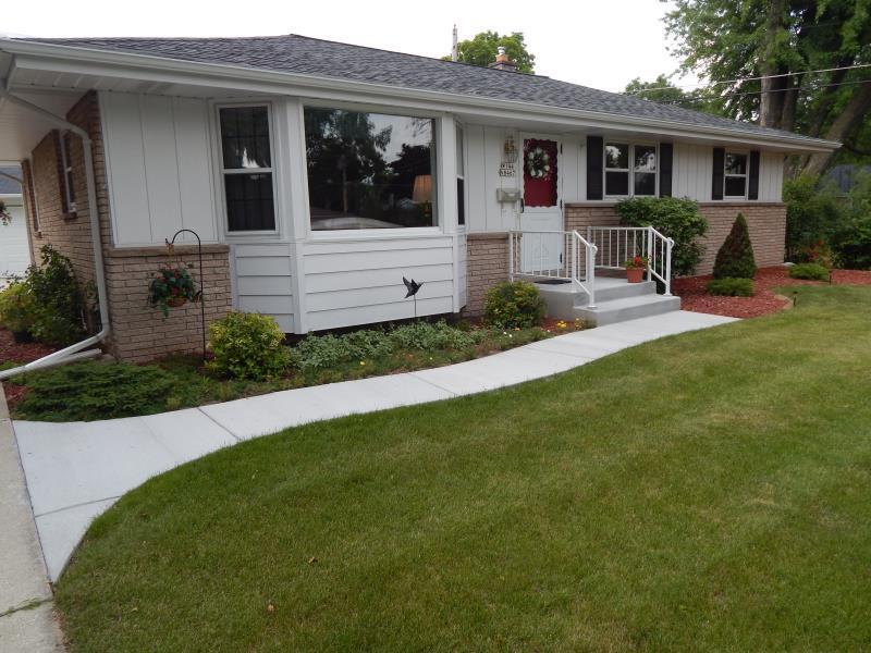 W144N8467 Lucerne Dr., Menomonee Falls, WI 53051