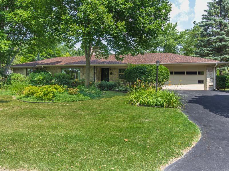 12140 W Woodland Ave, Wauwatosa, WI 53226