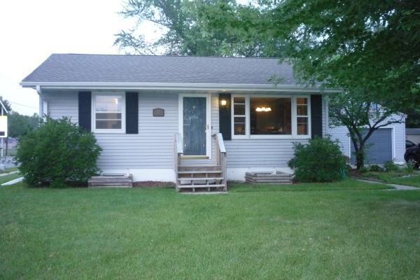 618 N 6th Ave, Onalaska, WI 54650