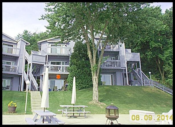 131 Lance Dr #17/Bld3, Twin Lakes, WI 53181