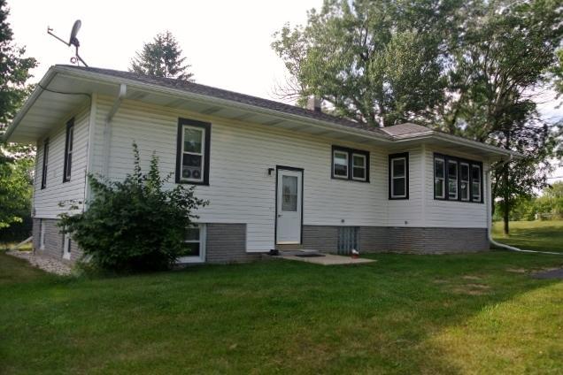 N96W20447 County Line Rd, Menomonee Falls, WI 53051
