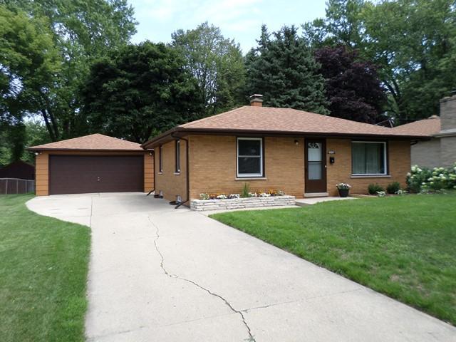 5429 49th Ave, Kenosha, WI 53144