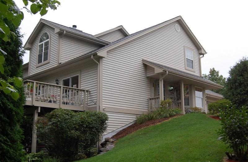14225 W Twilight Way, New Berlin, WI 53151