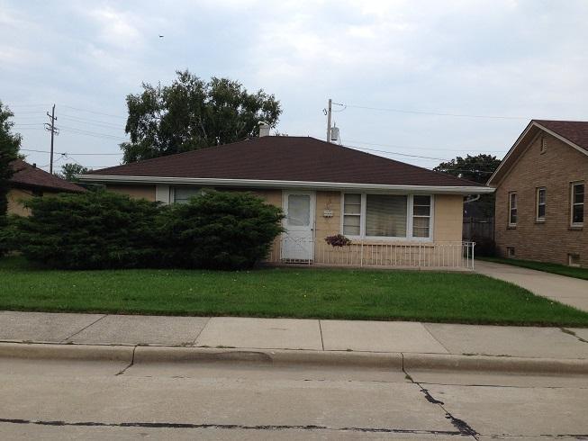 403 Mertens Ave, Racine, WI 53405