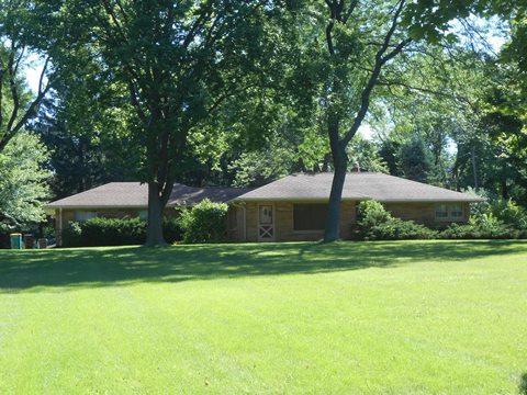 7901 W Evergreen Rd, Mequon, WI 53097