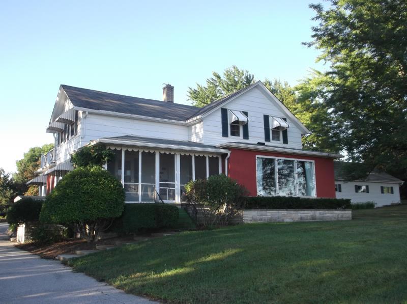 2911 Western Ave, Polk, WI 53037