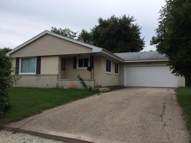 3420 Oakwood Dr, Racine, WI 53406