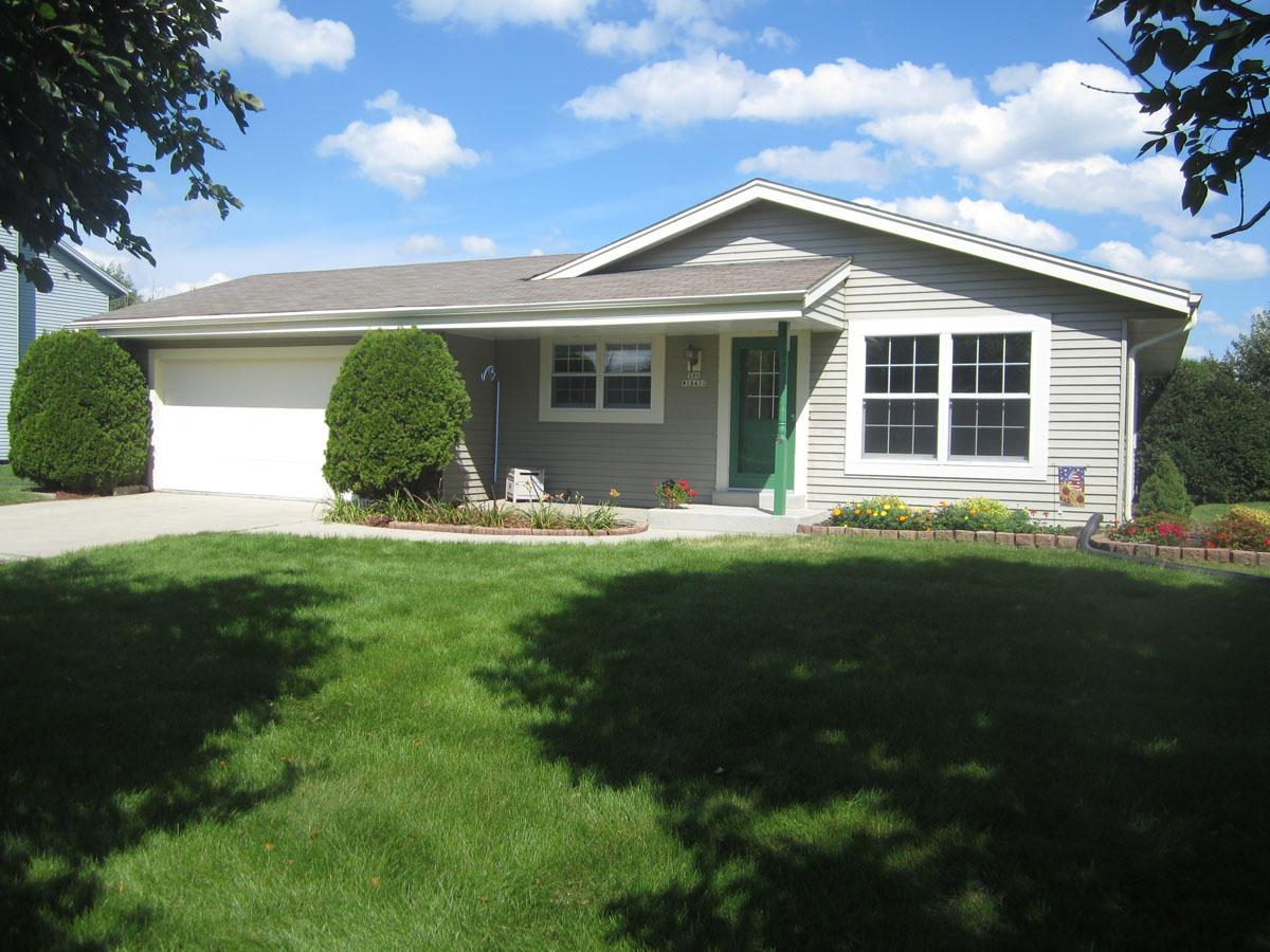 S86W18452 Sue Marie Ln, Muskego, WI 53150