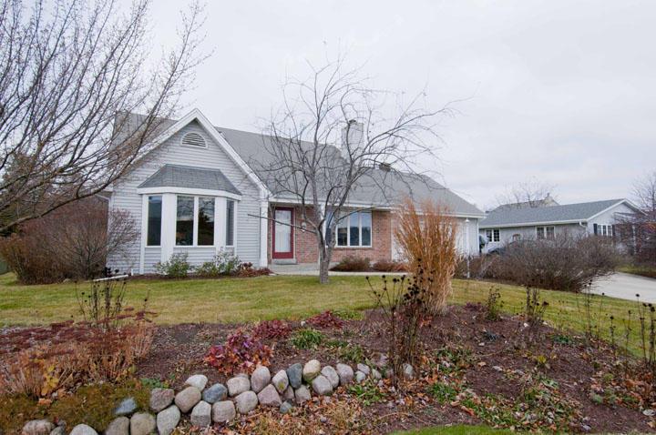 9209 S 44th St, Franklin, WI 53132
