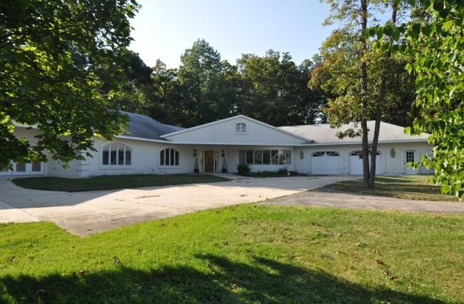 903 Hazel Ridge Rd., Elkhorn, WI 53121