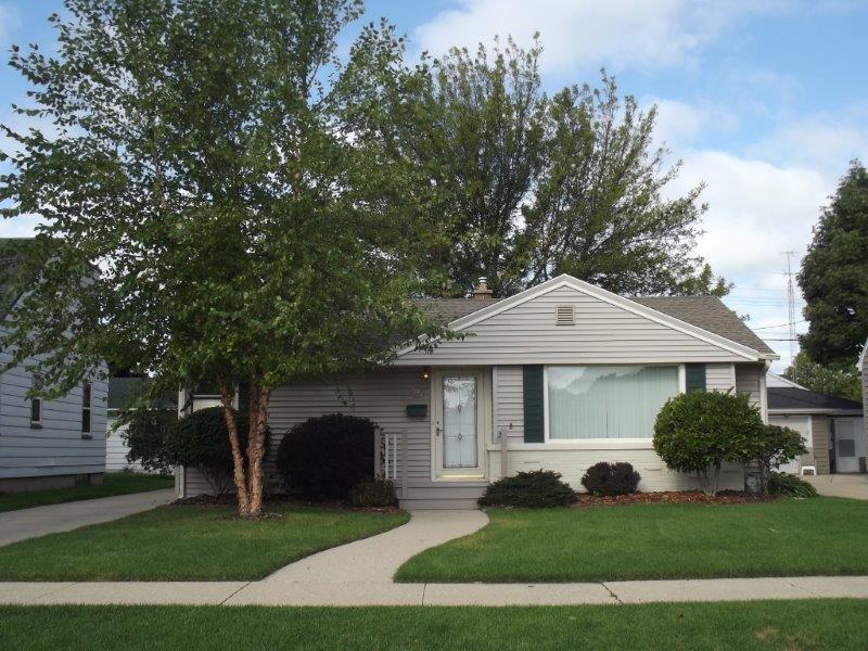 7616 36th Ave, Kenosha, WI 53142