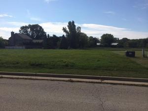14085 W Howard Ave, New Berlin, WI 53151