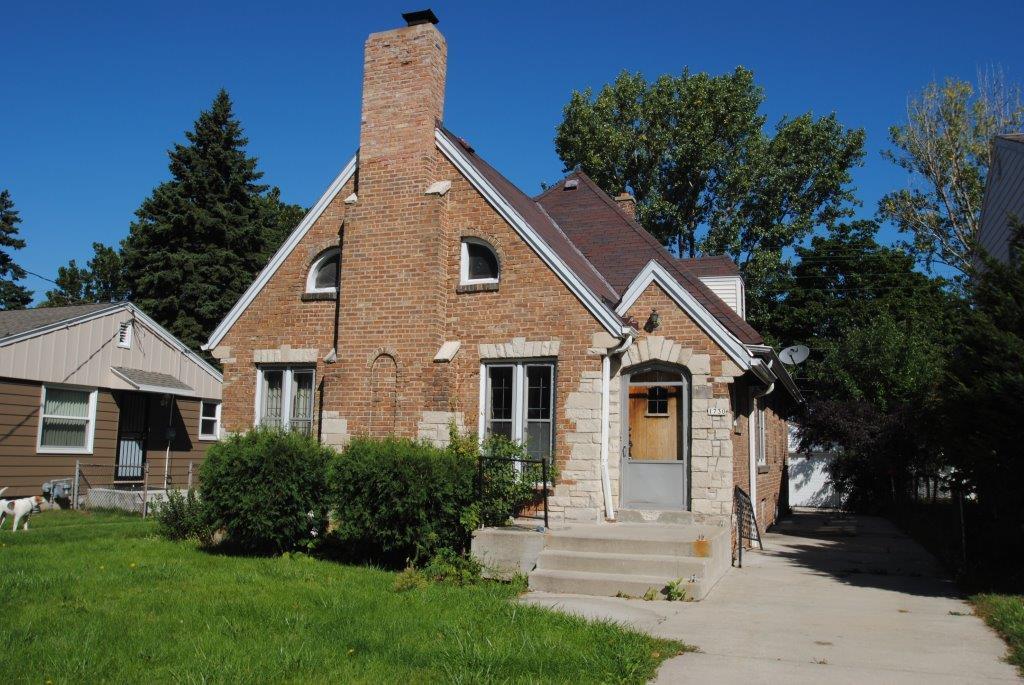1730 W Congress St, Milwaukee, WI 53209