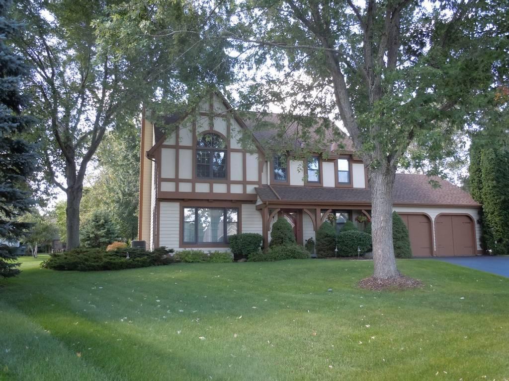 3055 S 145th Ct., New Berlin, WI 53151