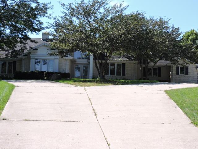 21201 82nd St, Bristol, WI 53104