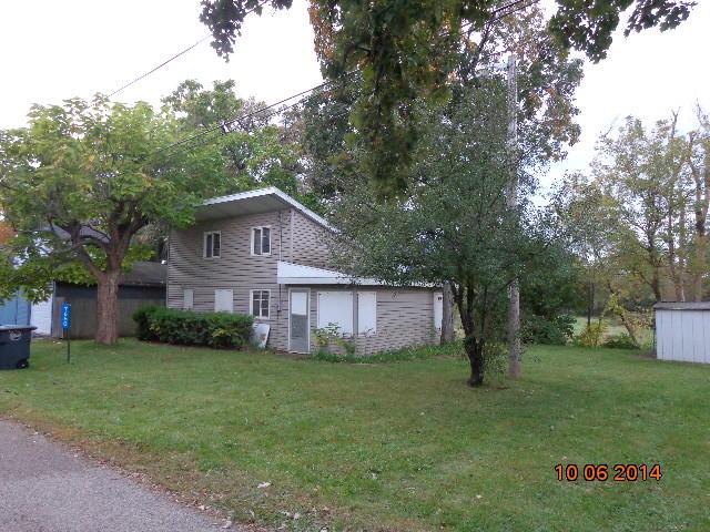7660 Shorewood Dr., Salem, WI 53168