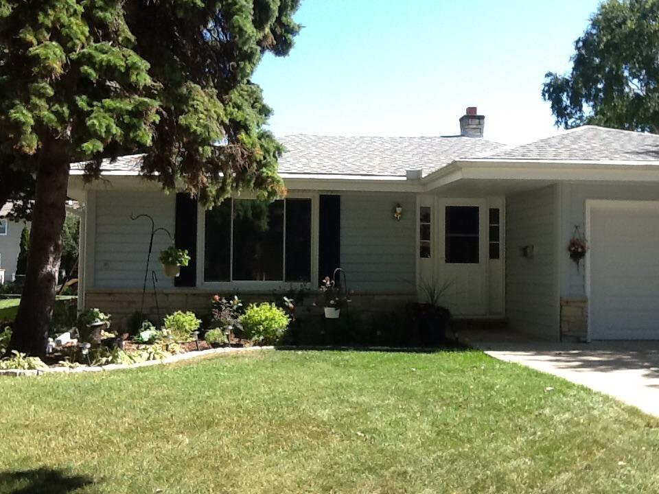 724 S 123rd St, West Allis, WI 53214