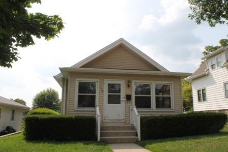 118 S Hartwell Ave., Waukesha, WI 53186