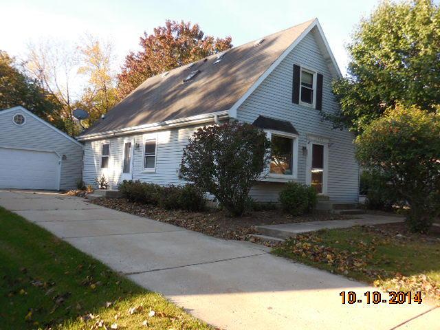 11707 W Glendale Ave., Wauwatosa, WI 53225