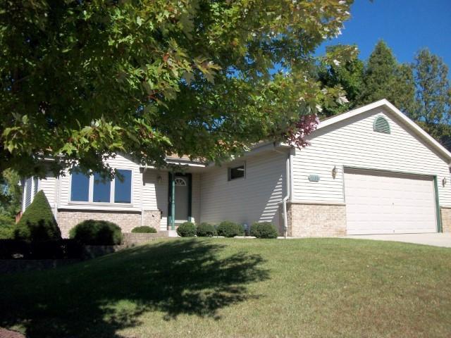 1526 Dandelion Ln., West Bend, WI 53090