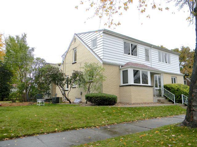 3203 N 77th St, Milwaukee, WI 53222