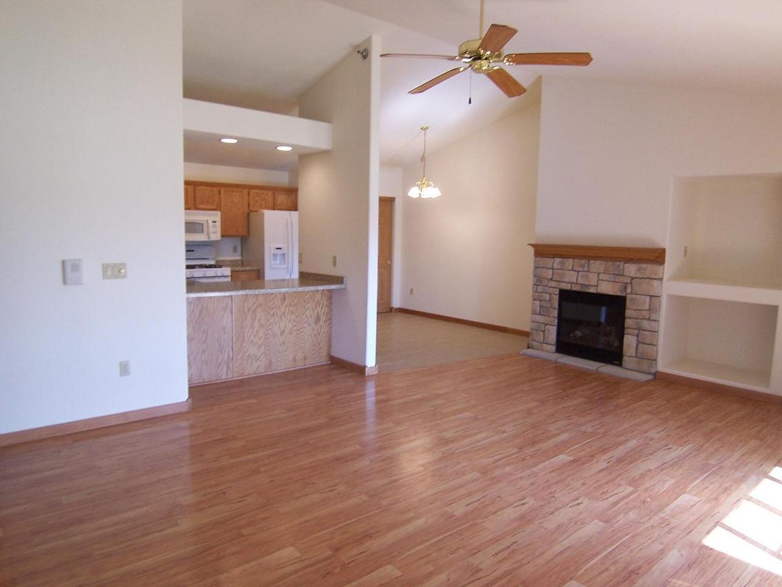 1030 River Pl. #1, Waukesha, WI 53189