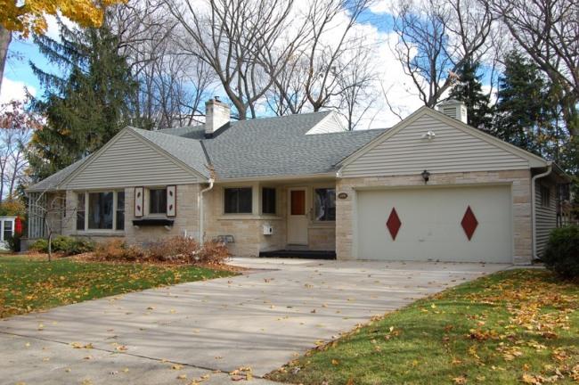 166 N 87th St., Wauwatosa, WI 53226