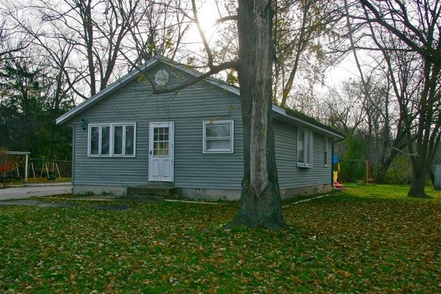 S76W18119 Janesville Rd, Muskego, WI 53150