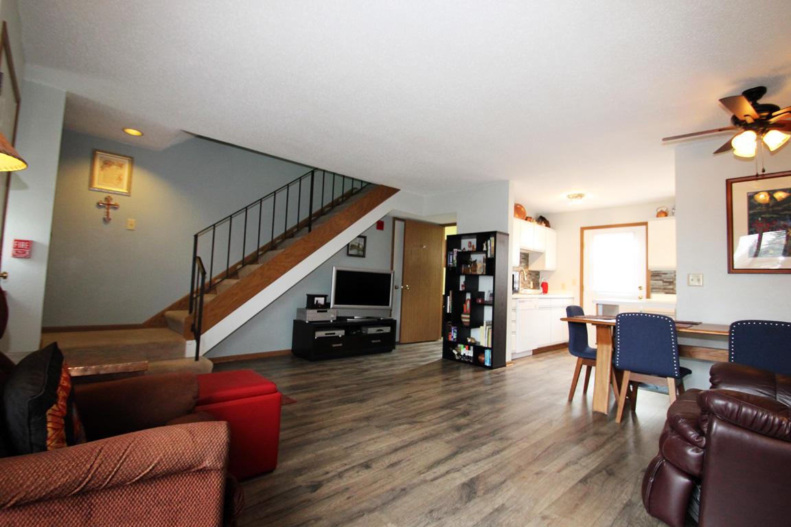 7850 Harwood Ave #6, Wauwatosa, WI 53213