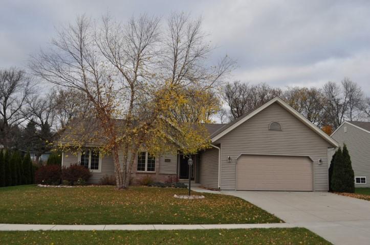 2032 Zuern Dr, Hartford, WI 53027