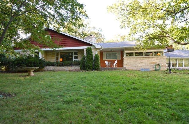 4525 Meadow View, Brookfield, WI 53005