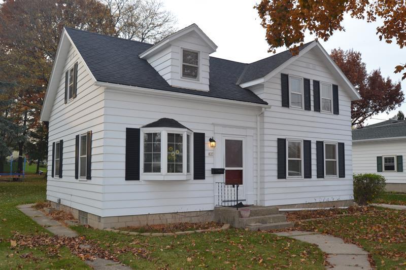 837 N Main St, Hartford, WI 53027