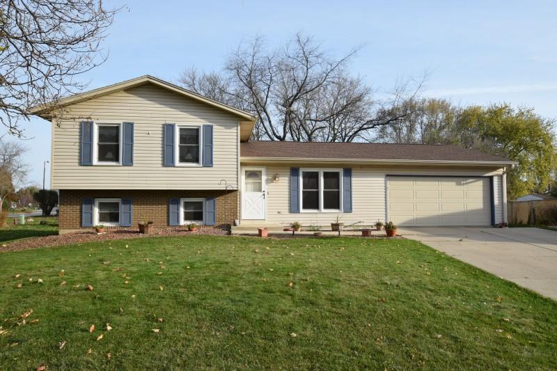 3501 Kentucky St, Racine, WI 53405