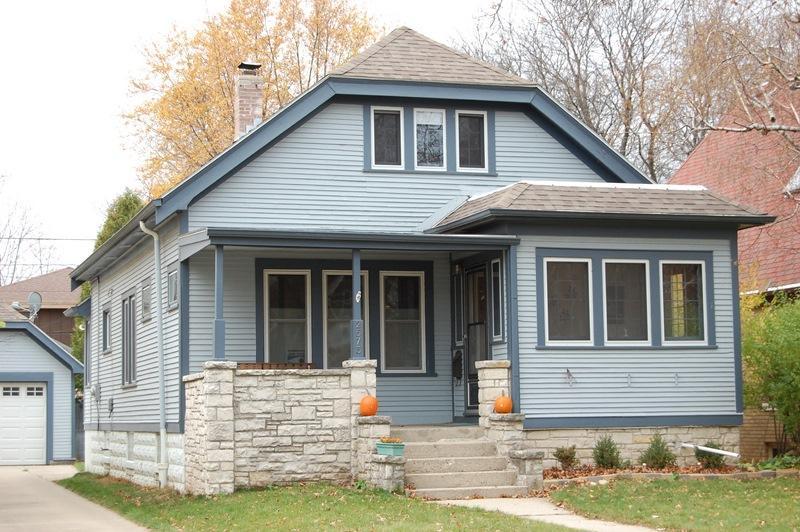 2573 N 61st St, Milwaukee, WI 53213